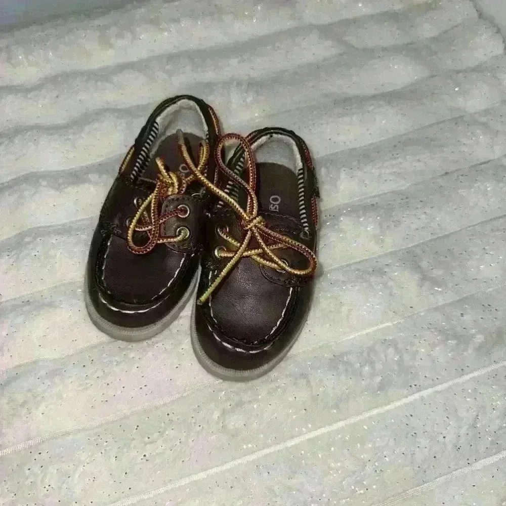 OSHKOSH Alex brown shoe / infant boys size 5